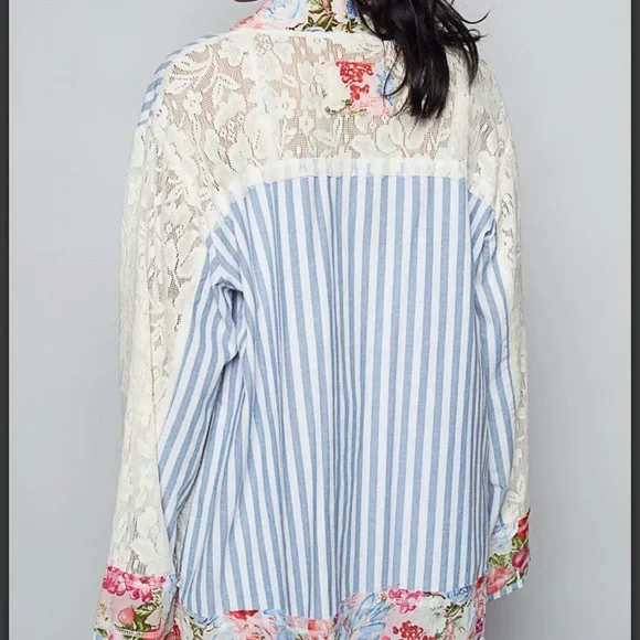 P268–(SHIPPED) POL Blue Striped and Floral Women's Kimono - Picture 3 of 3